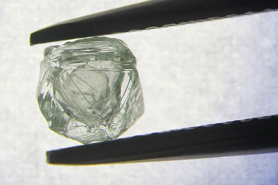 Откриха двоен диамант в руска мина