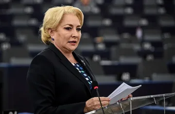 Свалената Дънчила иска да е президент