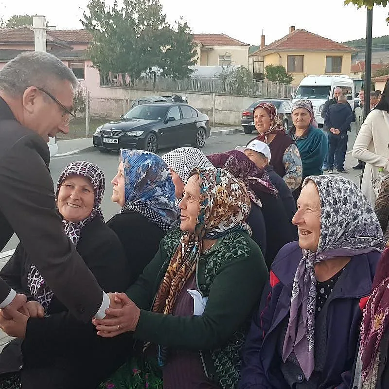 Карадайъ от Манолич: Няма да се поддадем на натиск