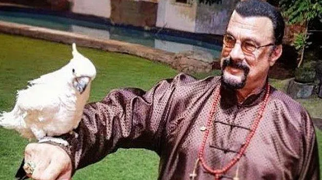 Стивън Сегал не знае има ли руска пенсия