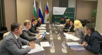 Танева обсъжда махане на ембаргото към нас в Русия