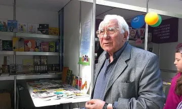 Почина детският писател Дядо Пънч