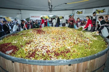 Плодова салата за Гинес измайсториха във Франция