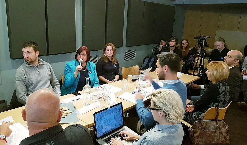 Христова за Централна баня: Ходим върху течно злато и го прахосваме