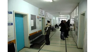 Жена с увреждания връща пари на НОИ