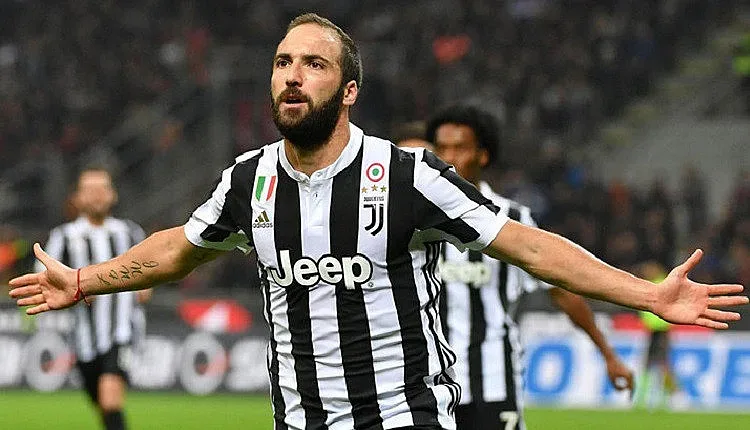 Ювентус се върна на върха в Италия