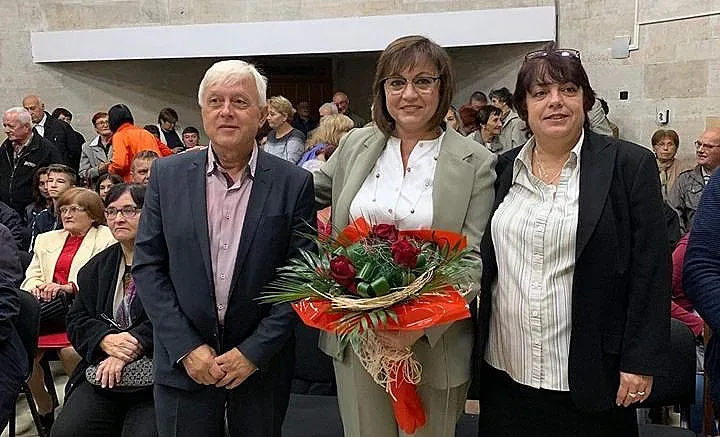 Нинова: Не делим общините на малки и големи