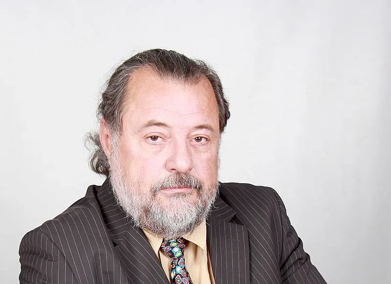 Анатолий Станкулов открива самостоятелна изложба