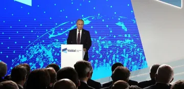 Путин критикува екоактивистката Грета Тунберг