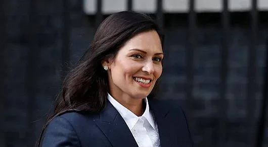 Край на свободното движение, радва се британски министър