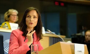 Пълен фурор за Мария Габриел в Европарламента