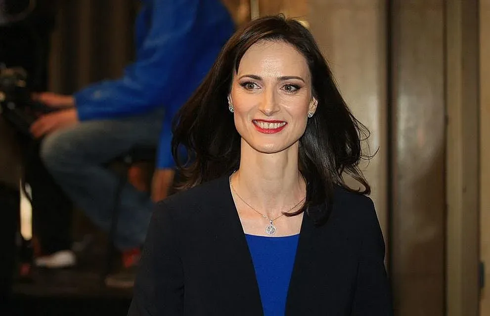 Изслушват Мария Габриел в Европарламента