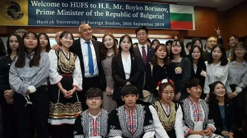 Пяха за Борисов "Седнало е Джоре Дос" на български