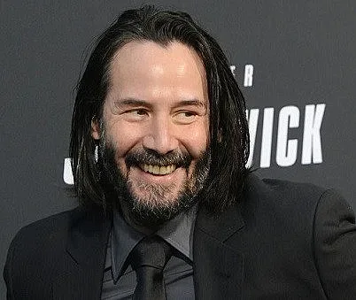 Киану Рийвс вече знае историята на „Матрицата 4“