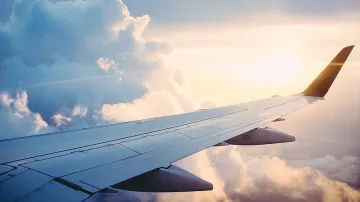 56 ранени при аварийното кацане на самолет