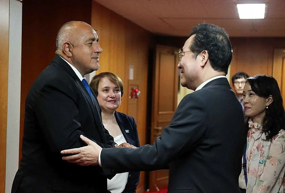 Майката на Борисов учила корейски деца