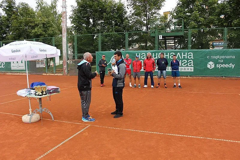 Финалът на НТЛ мина по вода