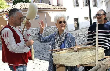 Кабаиванска на разходка в Стария Пловдив