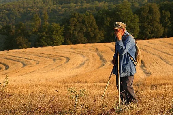 В Сърбия откриха тоалетна и душ на полето