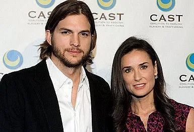 Деми Мур: Къчър ми изневери два пъти