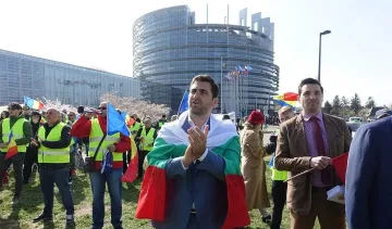 Превозвачите ни все още с надежда за пакета Макрон