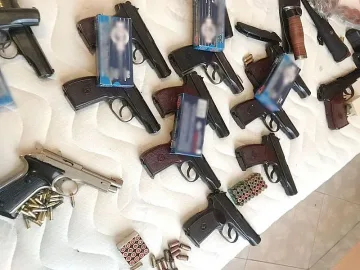 Наши бандити пращали оръжие и хероин в Англия