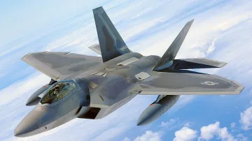 Самолет на испанските ВВС се разби в морето