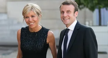 Първата дама на Франция отново учителка