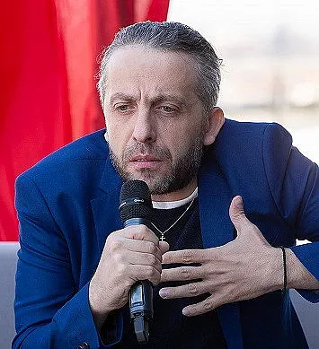 „Засукан свят“ на Куркински открива Киноманията