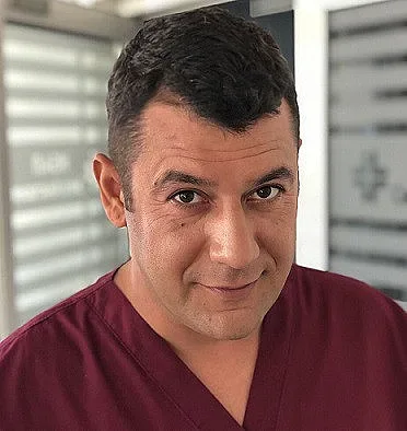 Евгени Будинов влиза в „Откраднат живот“