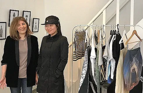 Ученици на БГ дизайнер с овации в Ню Йорк