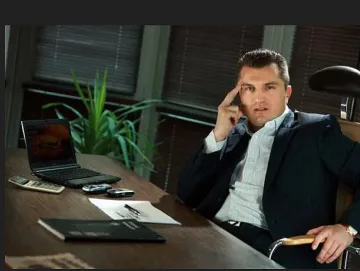 Кумецът на Цветан Василев се репчи на полицаи