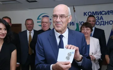 Парно и топла вода няма да поскъпват тази година