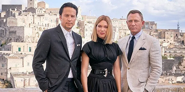 Даниел Крейг завладя Матера