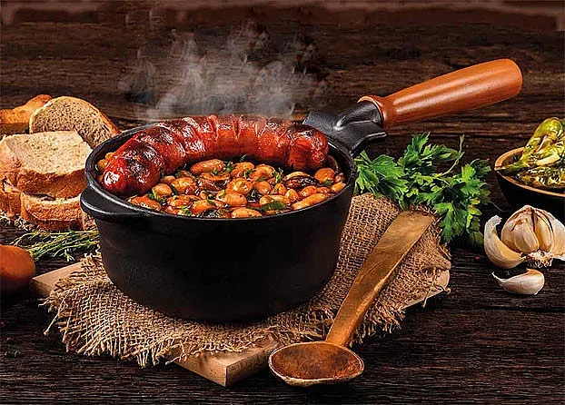 Уникален събор събра  2000 на боб и наденица