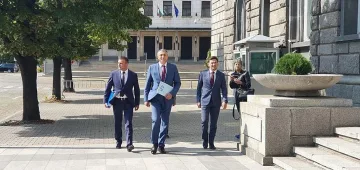 Карадайъ: Да се бием с програми, не с агресия