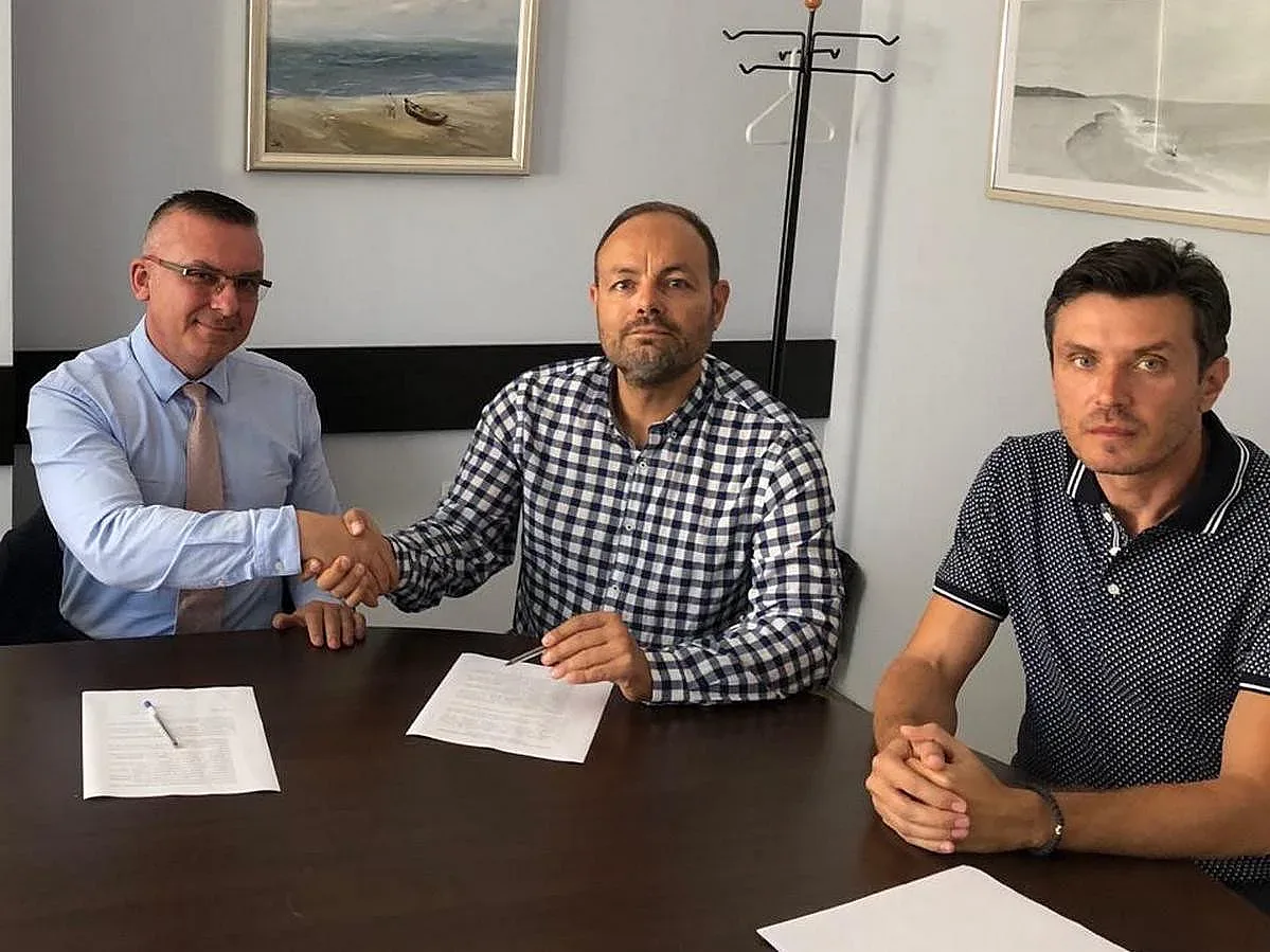 ГЕРБ и ВМРО в Бургас си стиснаха ръце за изборите