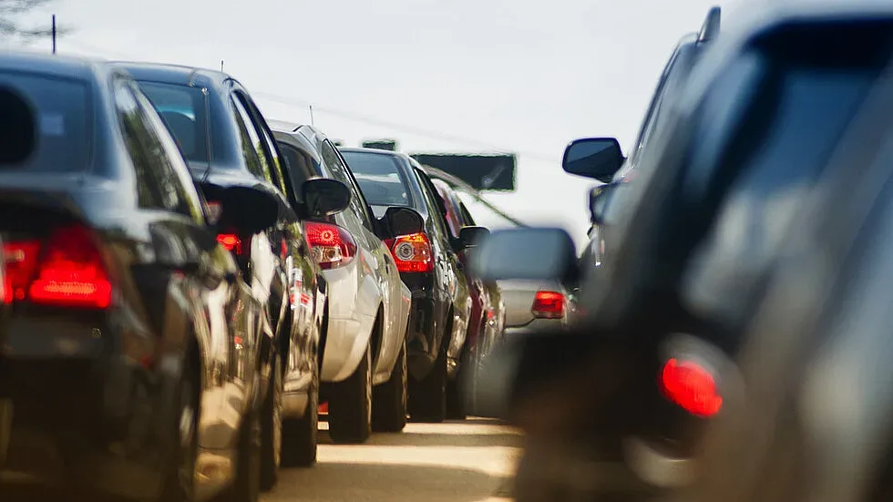 Хиляди тръгват на път днес