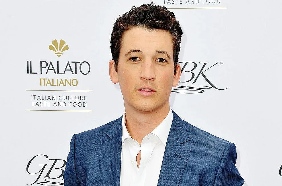 Майлс Телър се ожени в Хавай