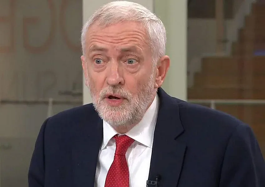 Джереми Корбин зове за нови избори