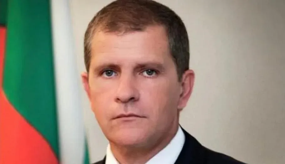 Росен Тодоров пое НСО