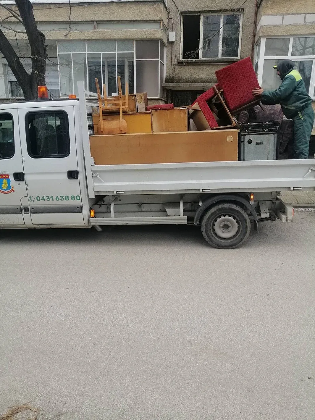 30 тона отпадъци бяха събрани по време на кампанията “Да изчистим Казанлък”