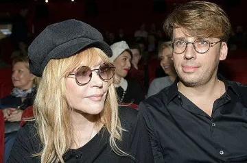 Алла Пугачова  с 20 години по-млада на плажа