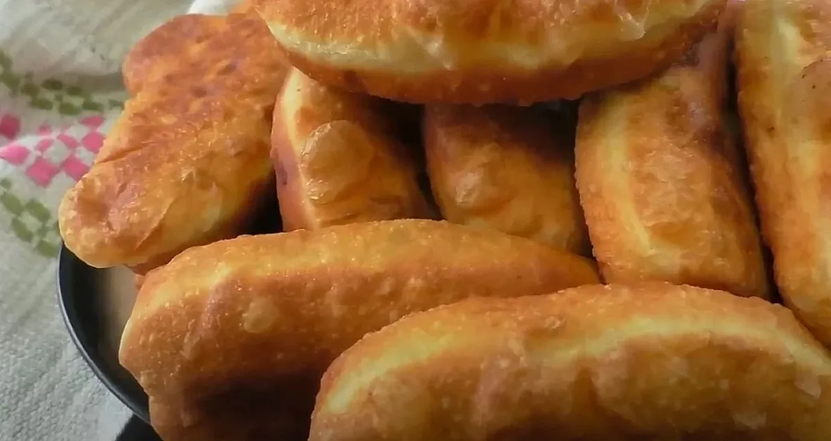 Тази рецепта ще ви даде най-пухкавите и вкусни мекици (ВИДЕО)