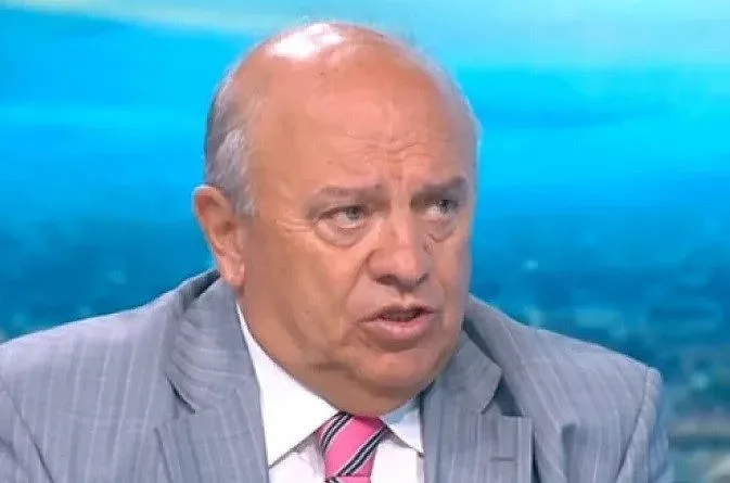 Занов: Затегнете контрола в общежитията