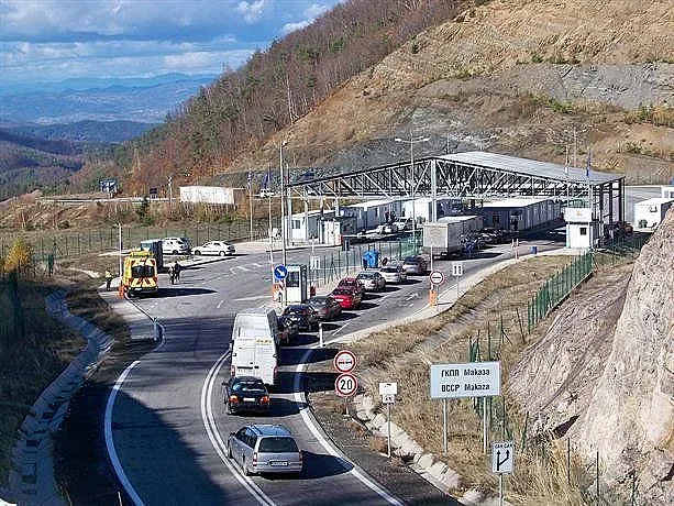 Опашка от коли на Маказа заради катастрофа