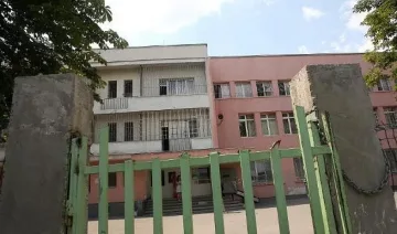 Дават джобни на децата в интернатите