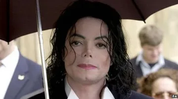 Кой открадна тайното завещание на Майкъл Джексън?