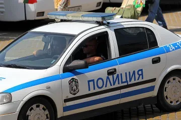 55-годишен предложи подкуп в КАТ-Кърджали, задържаха го