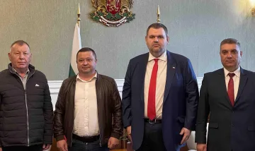 Пеевски прие кмета на Лозница